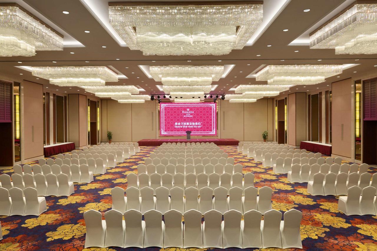 Hotel Ramada Jiaxing Exterior foto